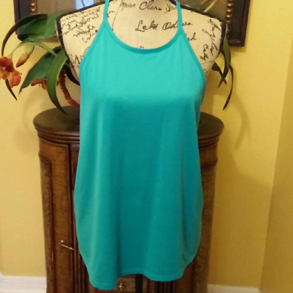 2 Old Navy active tops